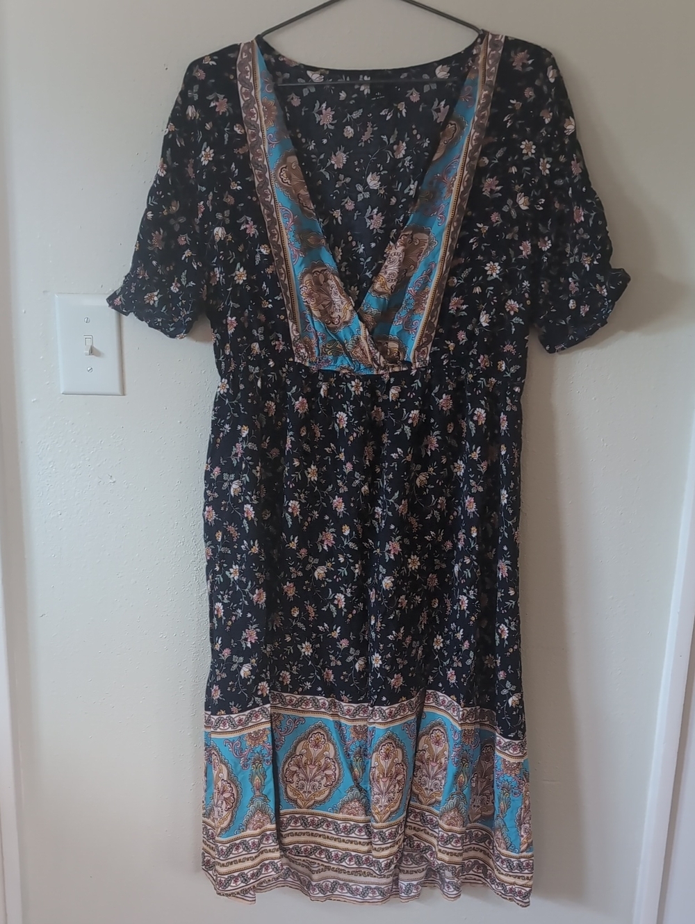 Emery Rose Bohemian Black Floral V-Neck Midi Dress with Turquoise Trim XXL